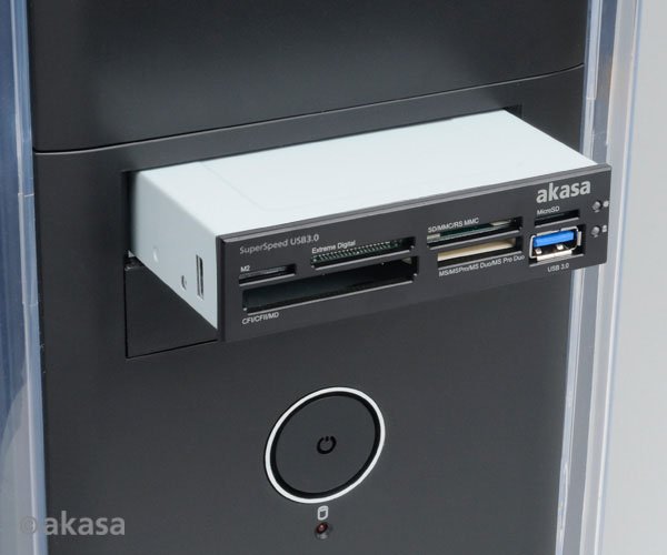 AKASA int. USB 3.0 interní čtečka karet + USB 3.0 - obrázek č. 4