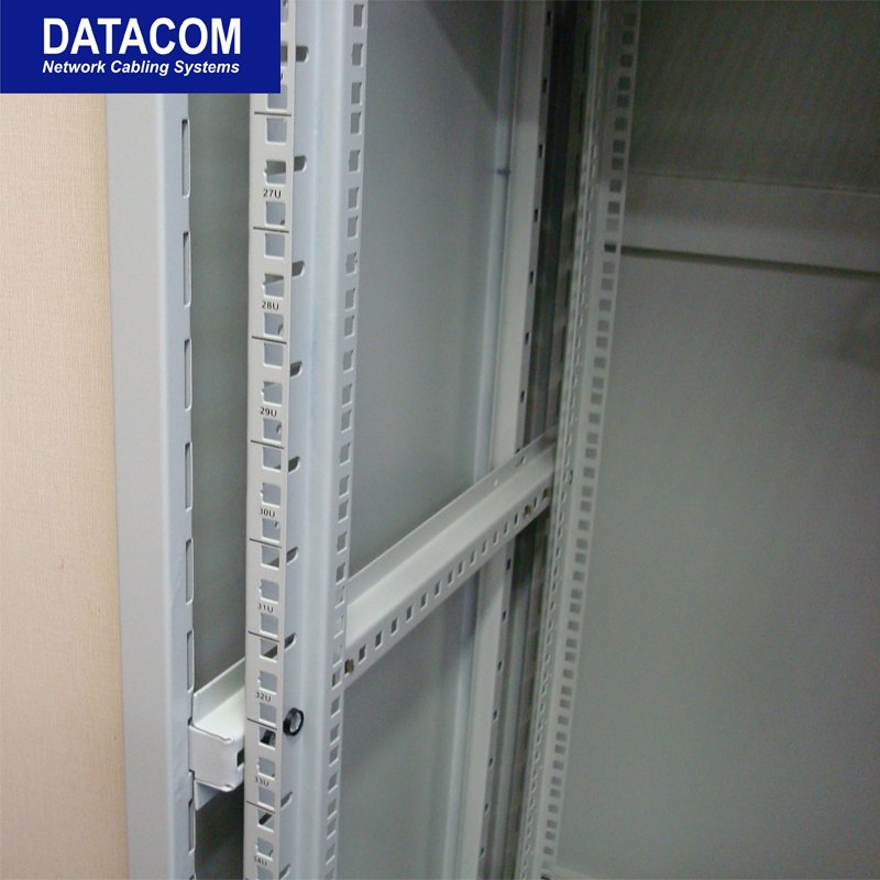 Datacom 19"rack stoj. 30U/ 600x600 Rozebíratelný - obrázek č. 8