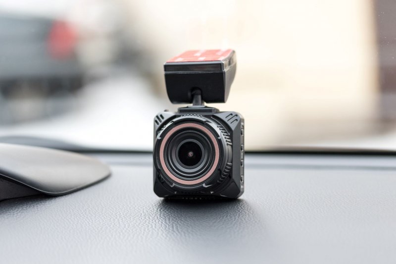Záznamová kamera do auta Navitel R650 SONY NV - obrázek č. 2
