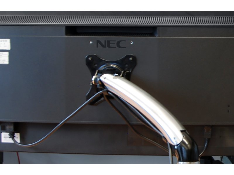 NEC Držák monitoru - čtyři ramena až 34" DM01QG - obrázek č. 1