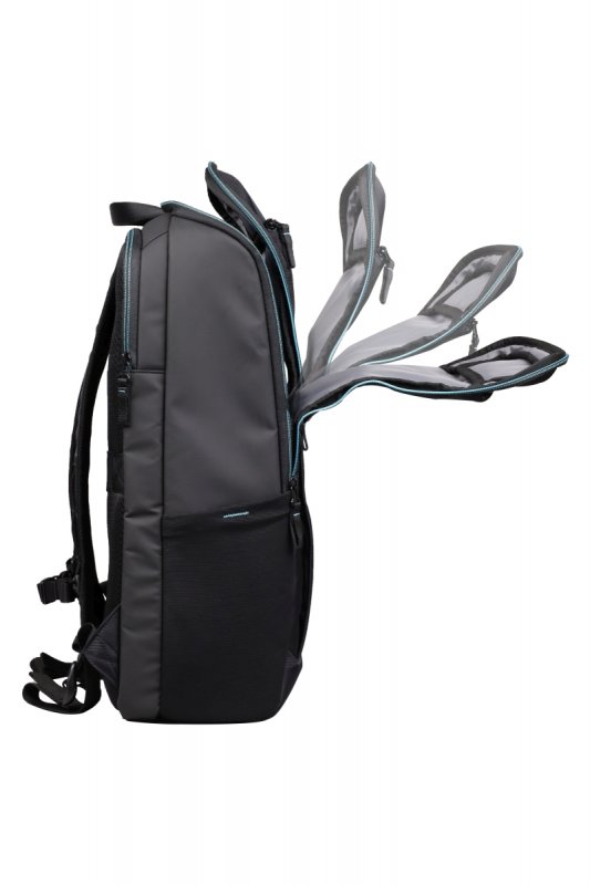 Acer Predator Hybrid backpack 17" - obrázek č. 3