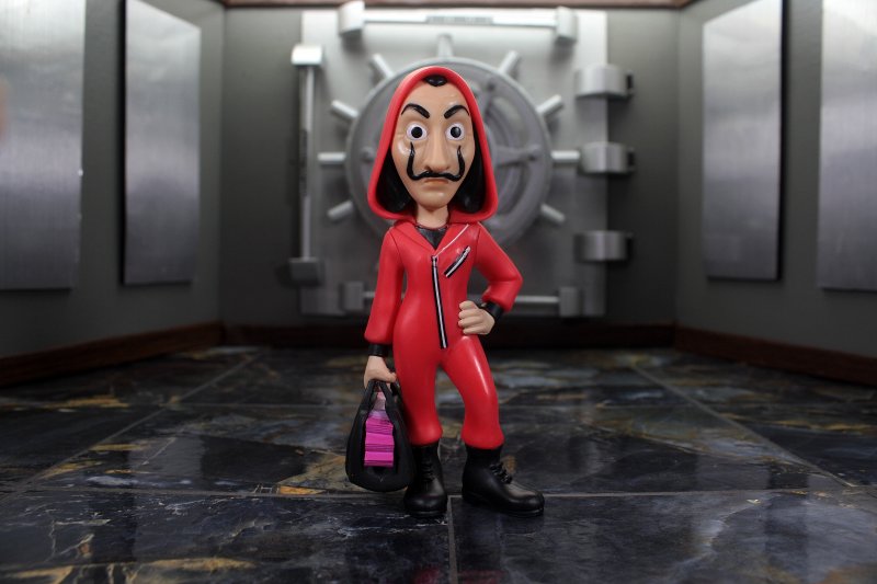 MINIX TVS: Money Heist - Tokio w/ Mask - obrázek č. 3