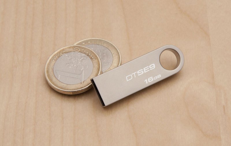 16GB Kingston USB 2.0 DataTraveler SE9 - obrázek č. 6