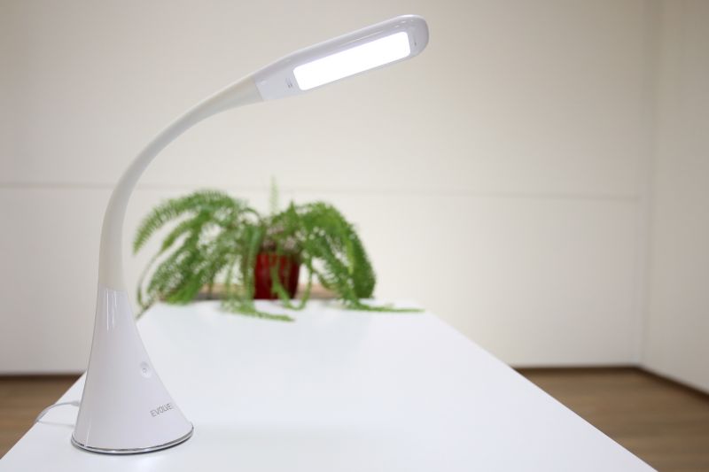 EVOLVEO Lumos GA3, LED stolní lampa - obrázek č. 1