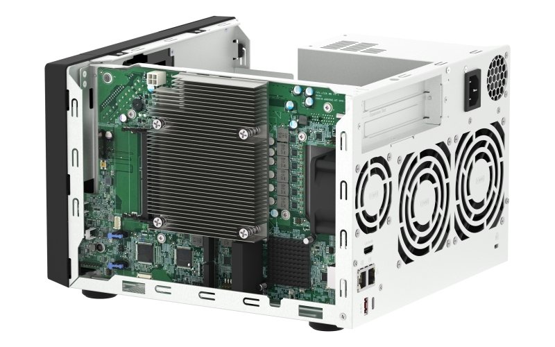 QNAP TVS-h674-i5-32G (6core 4,4GHz, ZFS, 32GB RAM, 6x SATA, 2x M.2 NVMe, 2x PCIe, 2x 2,5GbE, HDMI) - obrázek č. 4