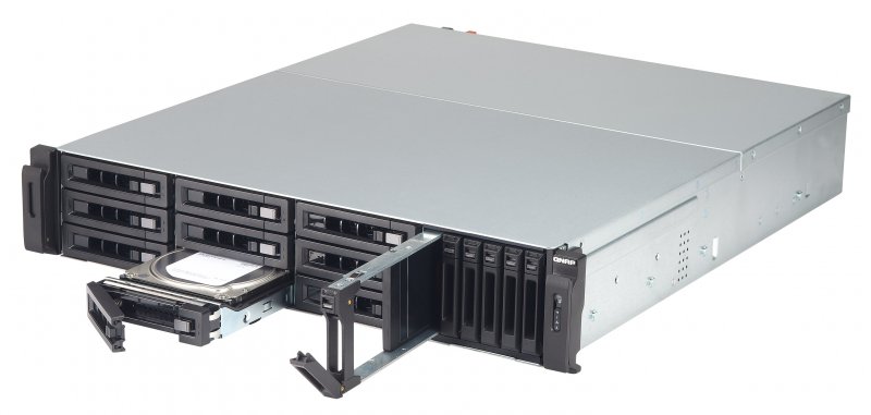 QNAP TVS-EC1580MU-SAS-RP-16G-R2 - obrázek č. 2