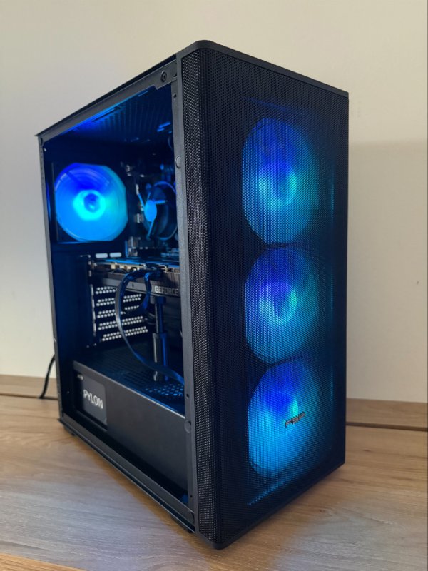 Notebook HERNí PC POČÍTÁRNA GAMEBOX BOOST MT  / AMD Ryzen 5 7600X / 1TB / 16GB / NVIDIA GeForce RTX 3080 /W11P (předvádě - obrázek č. 3