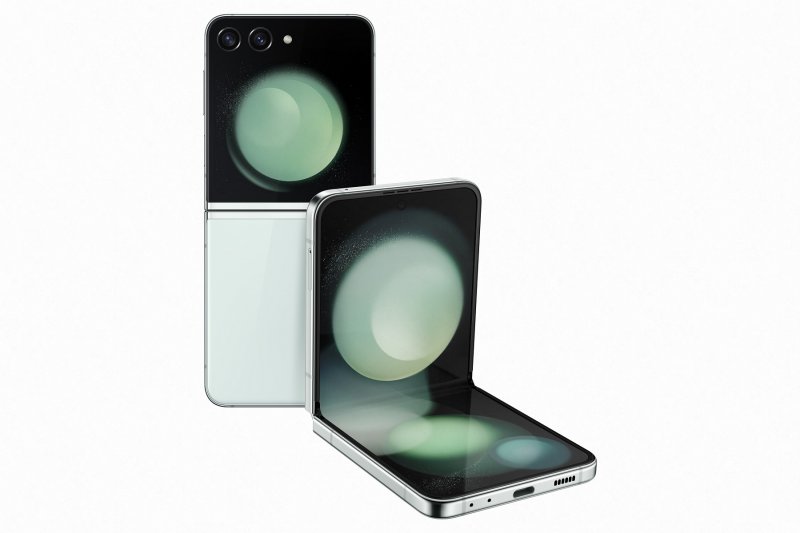 Samsung Galaxy Z Flip 5 5G/ 8GB/ 512GB/ Green - obrázek produktu