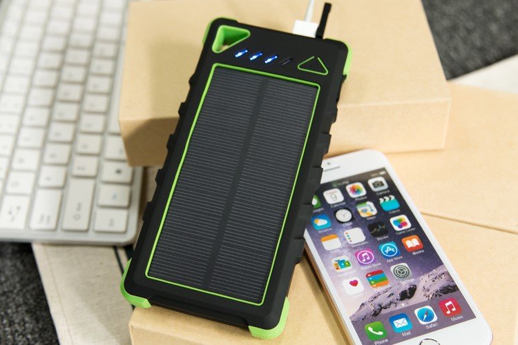 VIKING Solární Outdoor powerbank AKULA II 16000mAh, Červená - obrázek č. 4