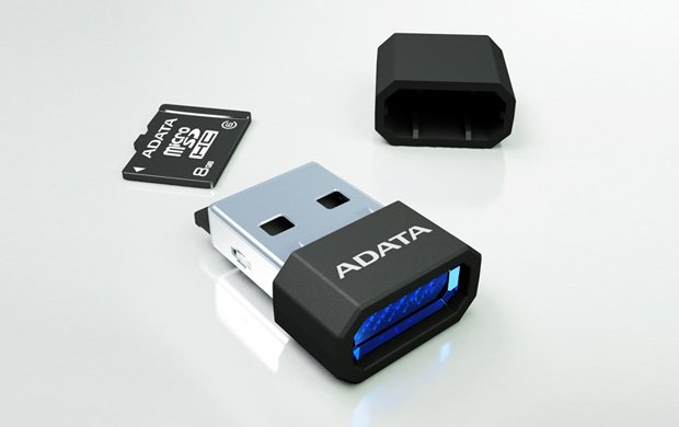 ADATA 64GB MicroSDXC Card+USB micro readerClass 10 - obrázek č. 1