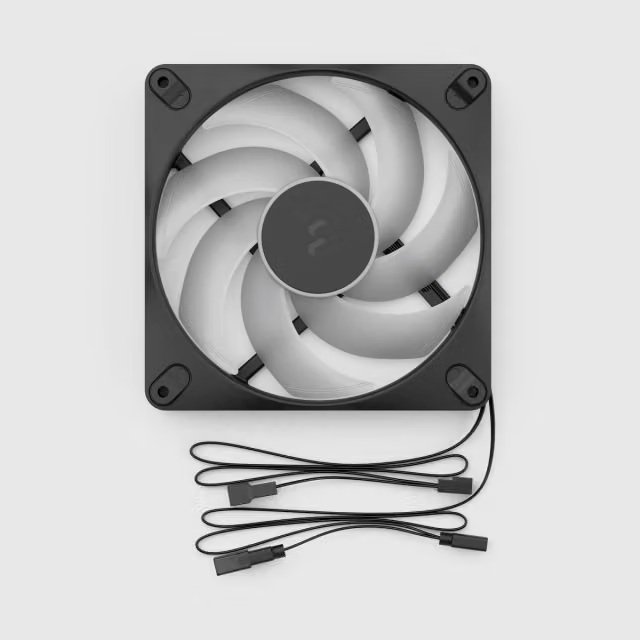 Fractal Design Dynamic 3 – 14 RGB Black - obrázek č. 1