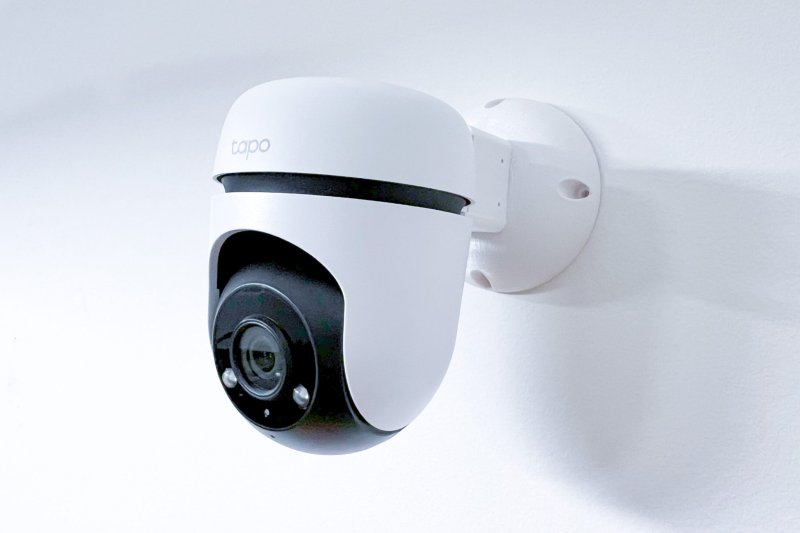 TP-LINK držák / krytka pro Tapo C500 / C510W / C520WS na stěnu bílý - obrázek č. 3