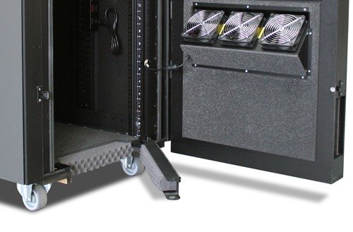 NetShelter CX 24U Secure Soundproofed Server Room in a Box Enclosure International - obrázek č. 6