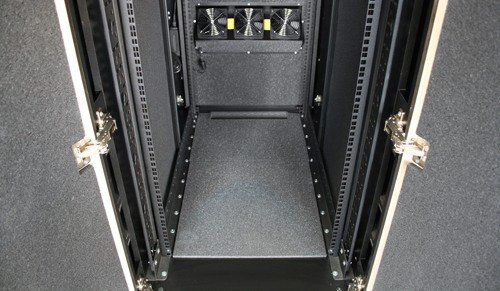 NetShelter CX 24U Secure Soundproofed Server Room in a Box Enclosure International - obrázek č. 7
